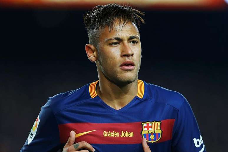 Em contrato com Neymar, Barcelona decide se jogador vai à Seleção fora de datas fifa