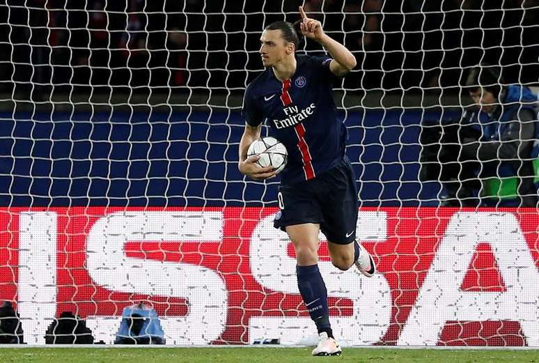 Ibrahimovic comemora seu gol para o PSG 
