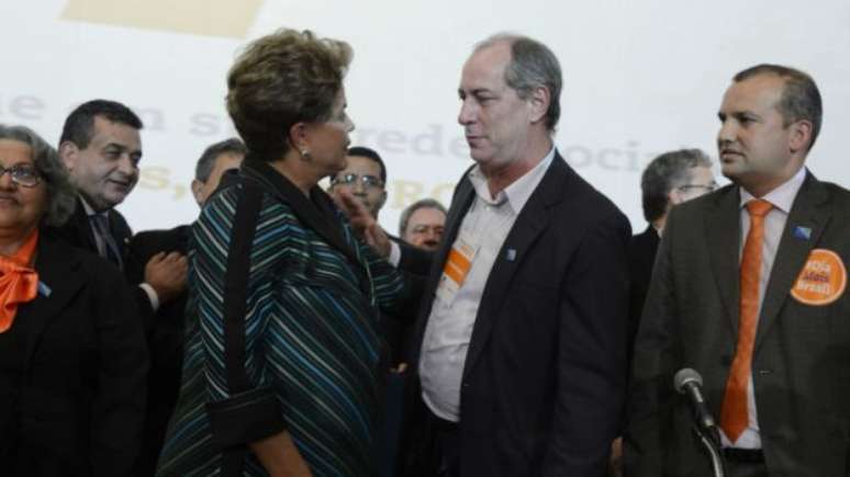 Para ex-ministro, governo Dilma não cumpriu o prometido na campanha e é um "desastre completo"