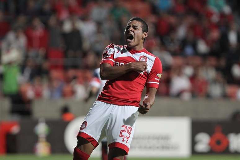 Vega lamenta gol perdido para o Toluca na difícil vitória sobre o San Lorenzo