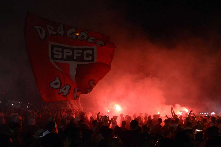 51.342 pagantes foram ao Morumbi acompanhar a vitória do Tricolor contra o rival argentino e superou o público do Gre-Nal, que detinha o status