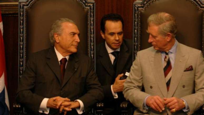 Na terceira passagem pela presidência da Câmara dos Deputados, Michel Temer, em foto de 2009 com o príncipe Charles da Inglaterra, foi aliado de primeira mão da gestão do PT no Planalto