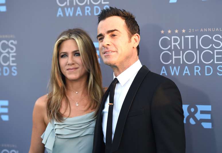 Jennifer Aniston e o marido Justin Theroux em janeiro de 2016