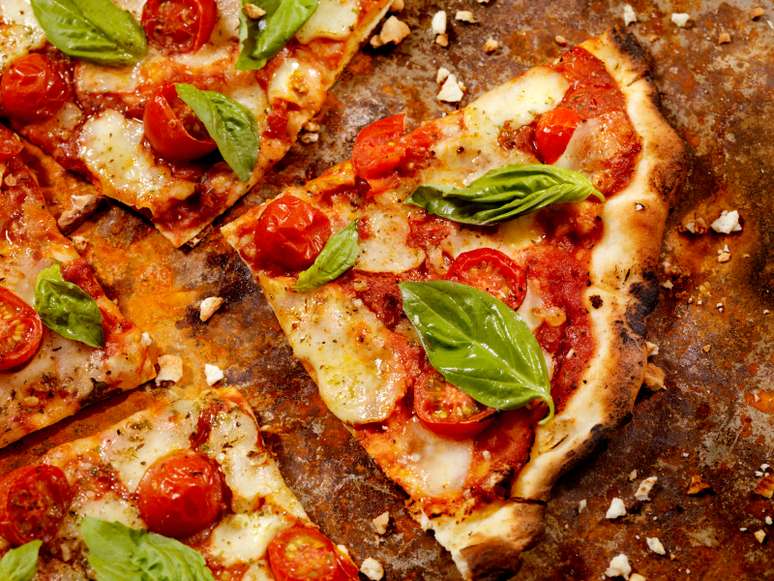 Na Itália Maioria Das Pizzas Usa Ingredientes Importados