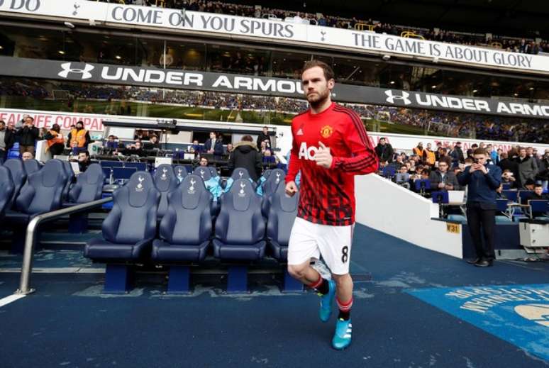 O meio-campista espanhol Juan Mata é um dos destaques do Manchester United, um dos times mais ricos do futebol mundial