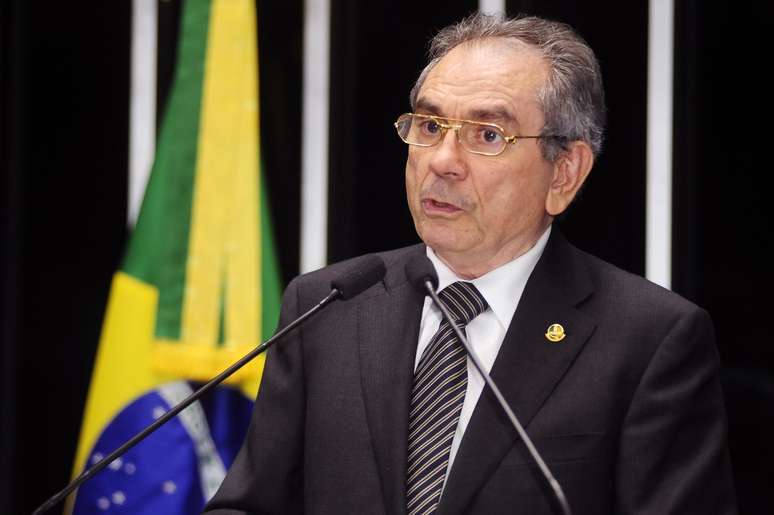 Raimundo Lira é senador pelo PMDB da Paraíba