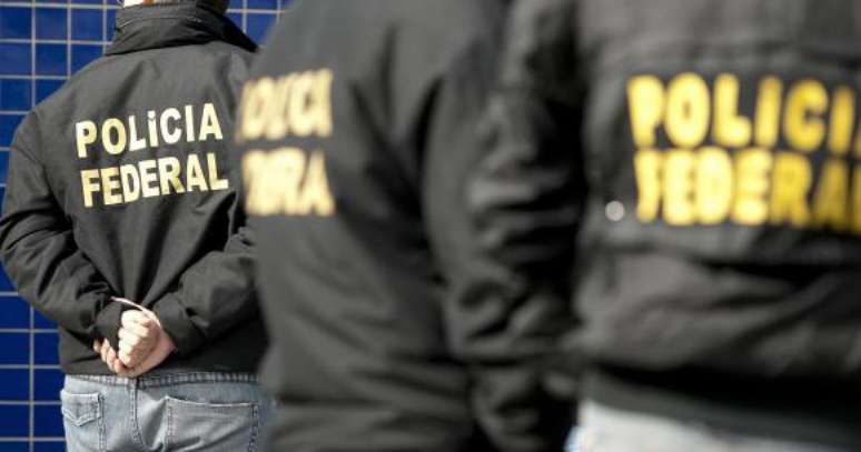 Polícia Federal realiza operação contra fraudes