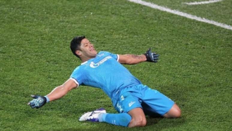 Hulk - Formado na base do Serrano-PB, São Paulo e Vitória. Hoje joga no Zenit (RUS)