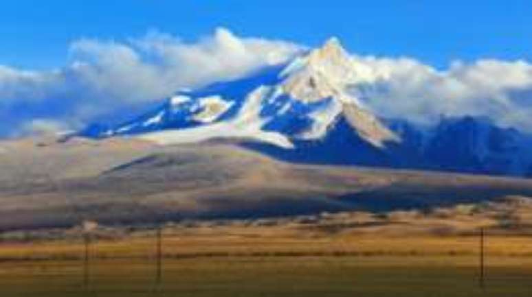 O monte Shishapangma é o 14º pico mais alto do planeta com 8.027 metros
