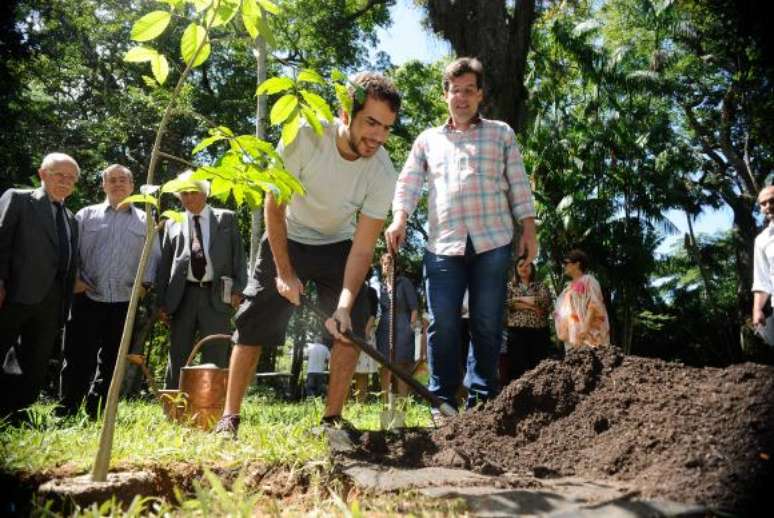 O matem&aacute;tico Artur &Aacute;vila, primeiro latino-americano a conquistar a Medalha Fields, tamb&eacute;m far&aacute; parte do revezamento da tocha ol&iacute;mpica (Arquivo/T&acirc;nia R&ecirc;go/Ag&ecirc;ncia Brasil)
