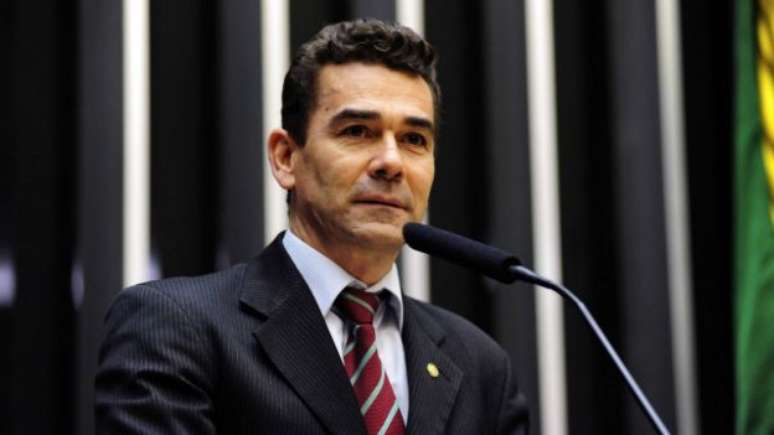 Deputado Padre João (PT-MG) aponta &#039;contradições&#039; do governo federal 