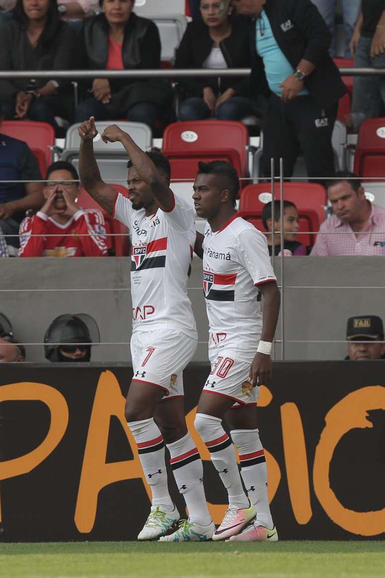 Michel pediu substituição após marcar o gol do São Paulo