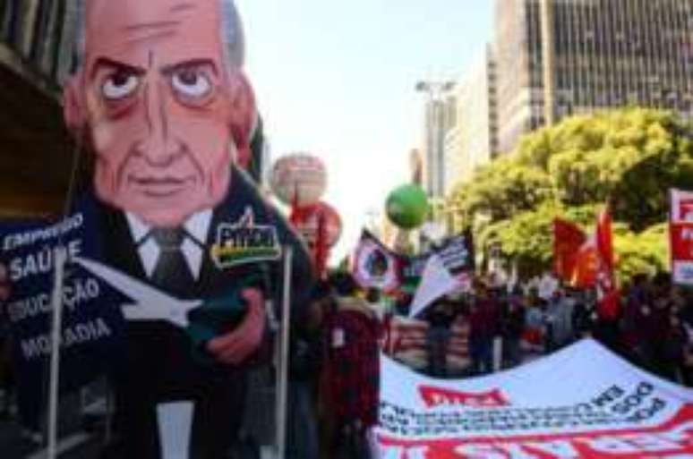 Em protesto no 1º de Maio, sindicalistas criticaram supostos planos de Temer