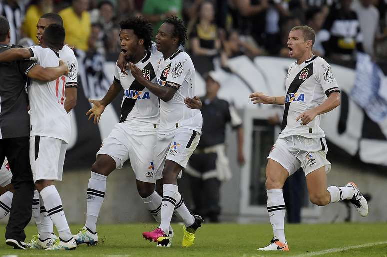 Rafael Vaz marcou o gol do título do Vasco