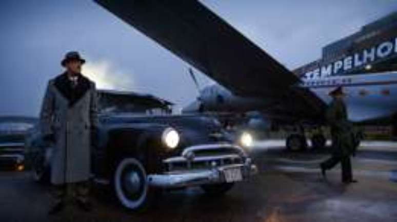 Em 2015 Hanks trabalhou com Steven Spielberg em Ponte de Espi&otilde;es