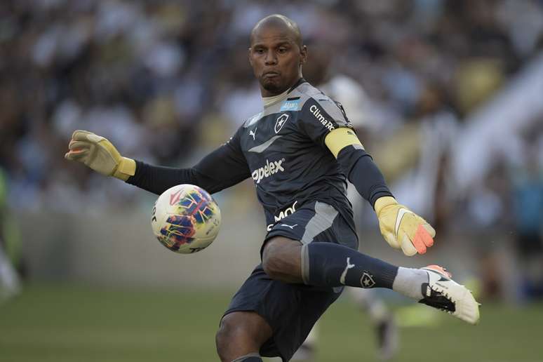 Jefferson (Botafogo) desbanca Cássio (Corinthians) e assume posto; goleiro do time carioca é avaliado em R$ 26,2 milhões