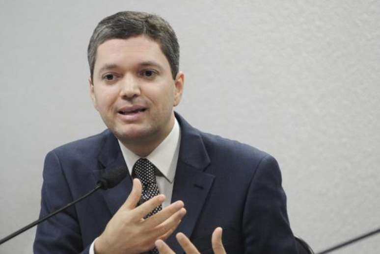 Fabiano Augusto Martins Silveira é o novo ministro da Fiscalização, Transparência e Controle 