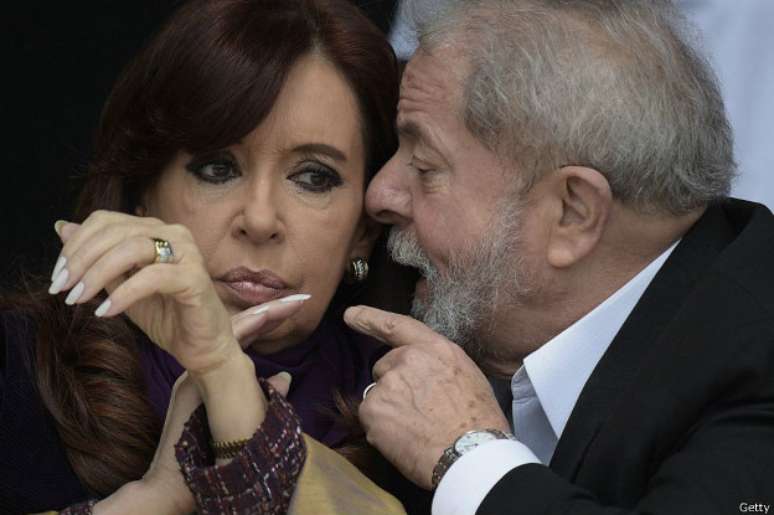 O eixo foi fortalecido com a eleição de Cristina Kirchner (na foto com Lula em 2007)