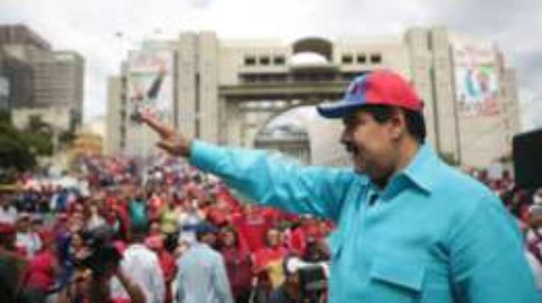 Para alguns diplomatas, Serra pode estar antecipando diálogo com eventual sucessor de Maduro