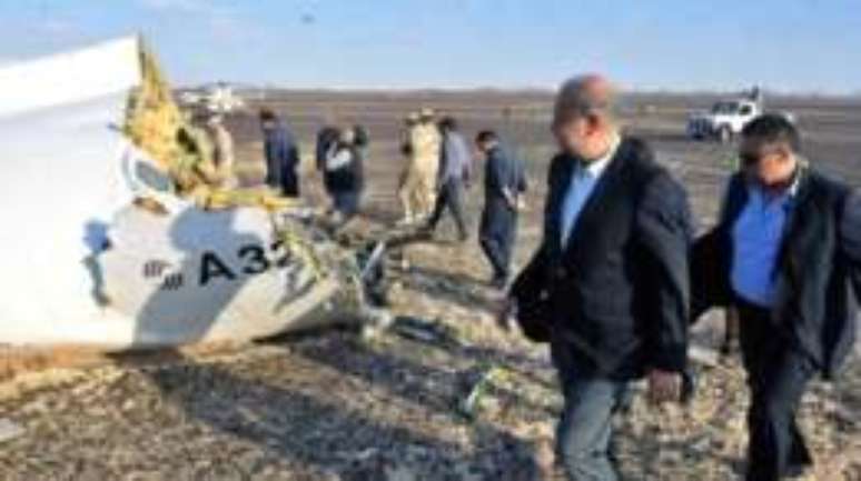 Militantes assumiram a autoria do desastre envolvendo avião russo, mas não forneceram provas
