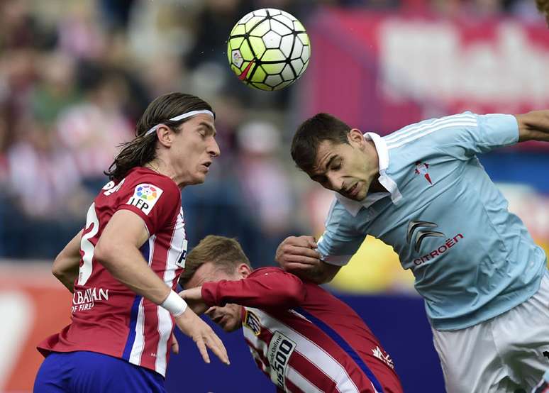 Filipe Luís, do Atlético de Madrid, foi eleito o melhor da posição na temporada europeia