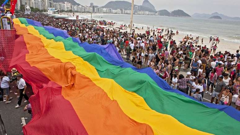 Governo interino preocupa defensores da causa LGBT
