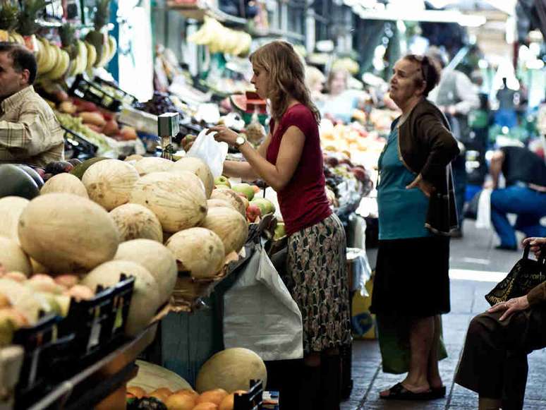 O resultado ficou abaixo da expectativa do mercado, de -0,80%