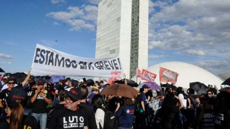 Acatar reajuste pode significar evitar paralisações de servidores