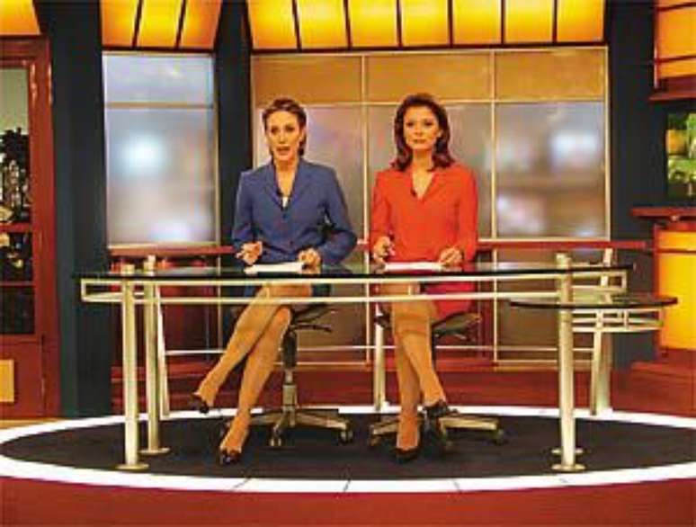 Cynthia e Analice: pernas e not&iacute;cias, ou vice-versa (Foto: Reprodu&ccedil;&atilde;o/SBT)