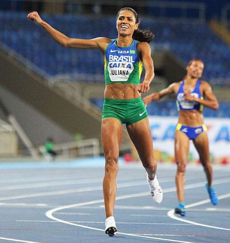 Juliana dos Santos bateu o recorde sul-americano nos 3000m com obstáculos, que pertencia a ela mesma
