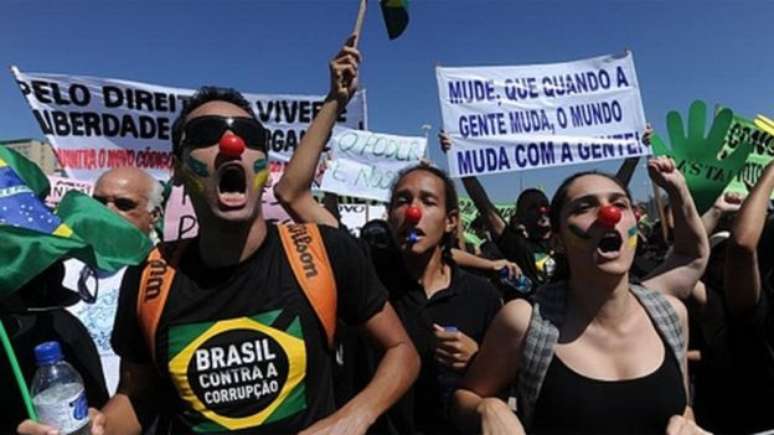Pesquisa aponta que mais brasileiros admitem fazer uso do 'jeitinho'
