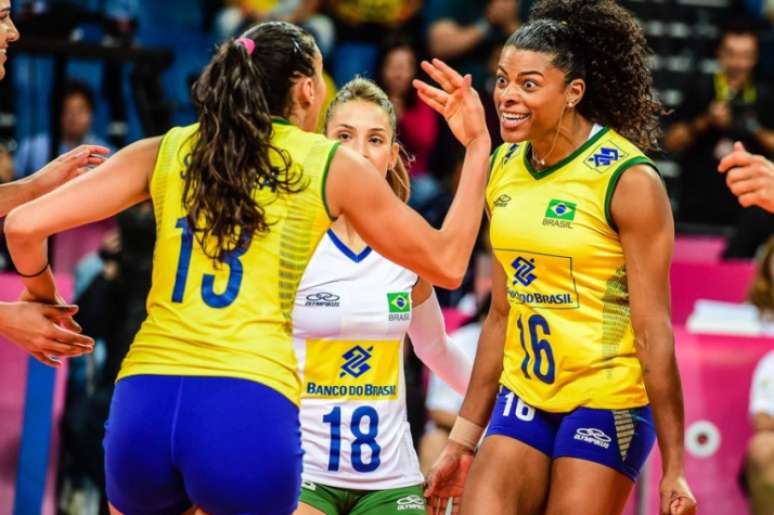 Brasil estreou na competição com vitória sobre a Itália por 3 sets a 1