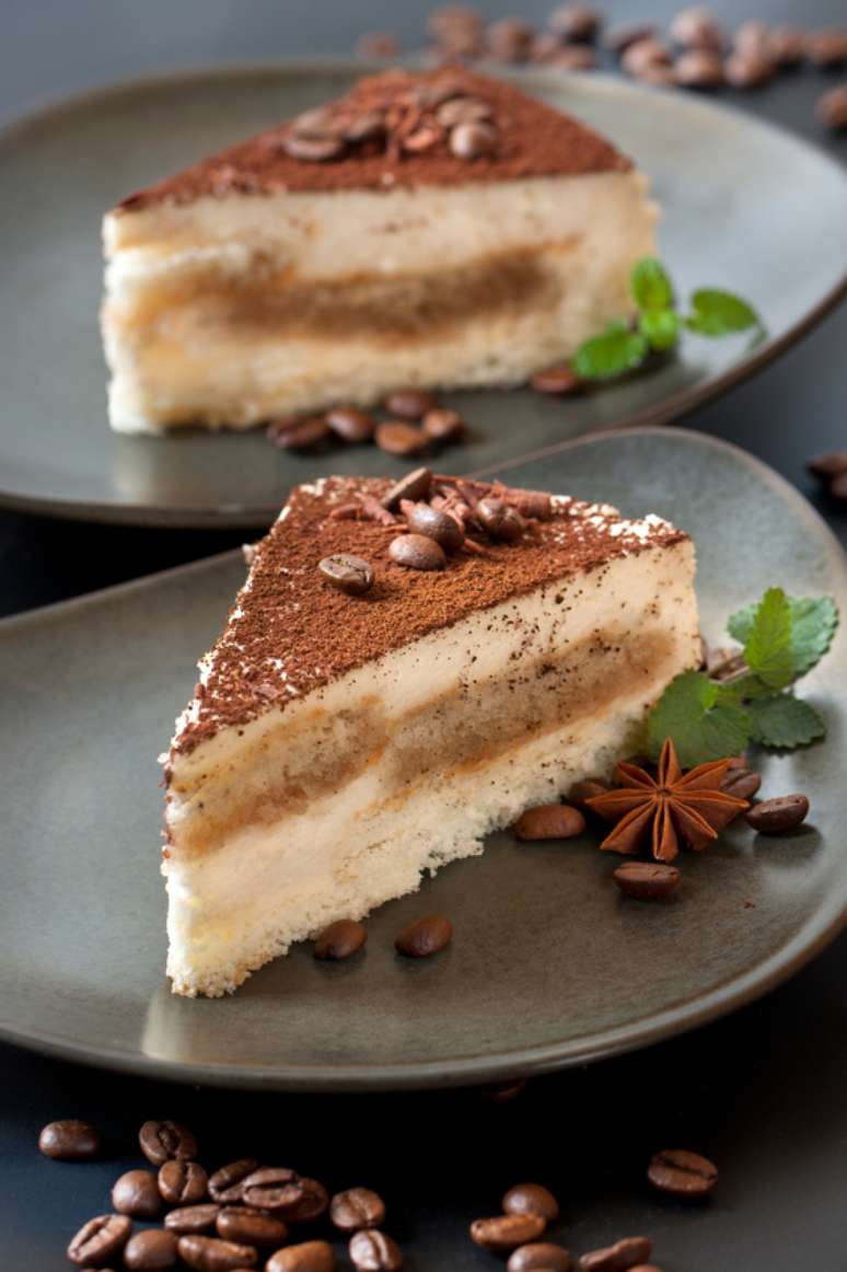 Mascarpone e café são ingredientes-chave do Tiramisu