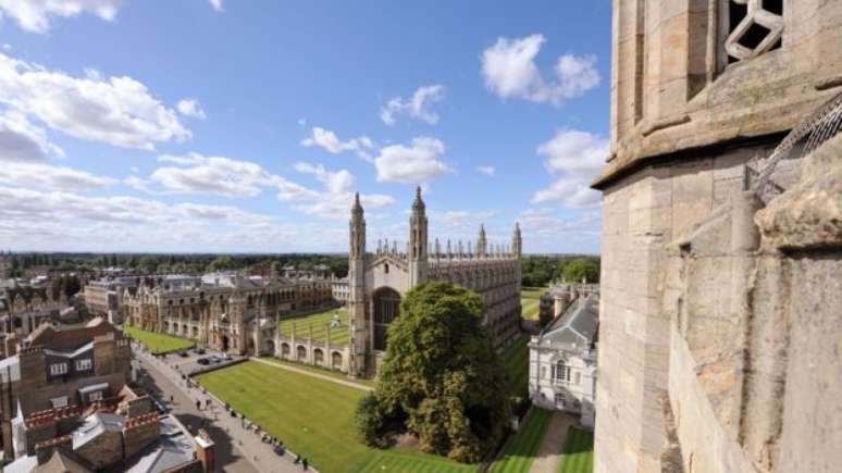 Universidade de Cambridge; líderes globais têm menos alunos que as brasileiras