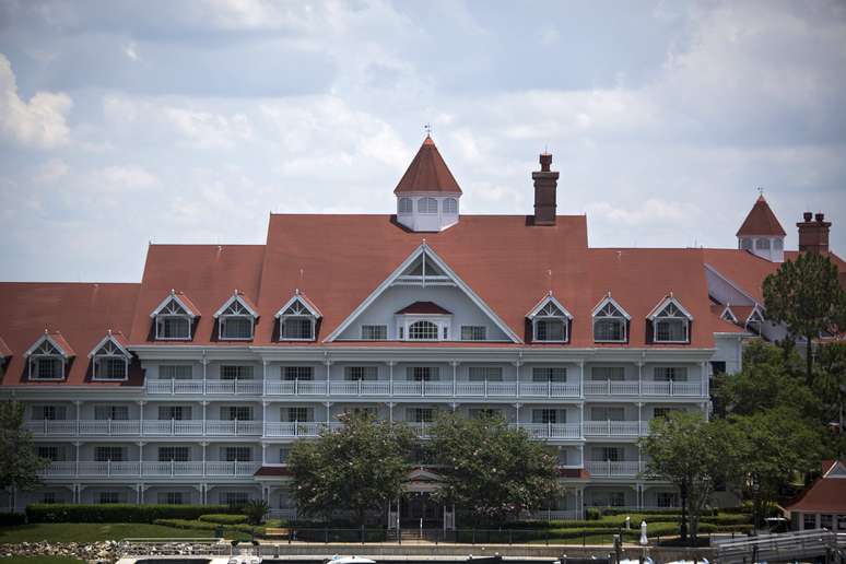 Garoto foi levado por jacaré em resort da Disney