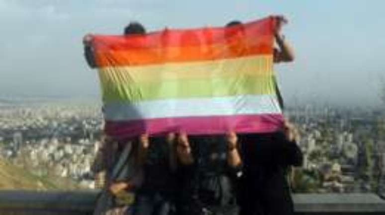 Muitos homossexuais iranianos tiveram de deixar o país por medo de serem punidos