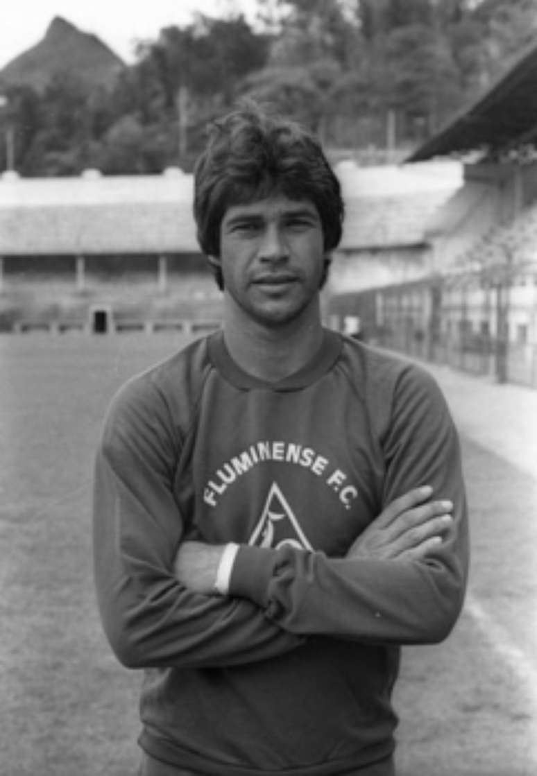  Entre 1981 e 1988, Paulo Victor tem 368 jogos com a camisa grená 