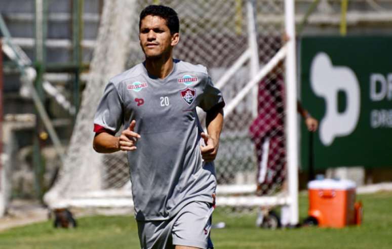 
                        
                        
                    Solução para o ataque: Magno Alves retorna ao time titular para jogo contra o Santos (Foto: Nelson Perez/FFC)