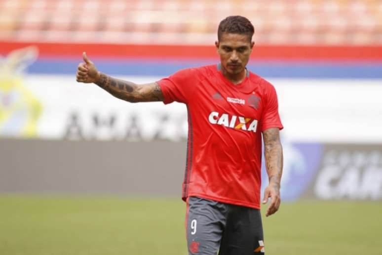 
                        
                        
                    Guerrero não foi a campo no treino desta terça-feira (Foto: Gilvan de Souza/Flamengo)
