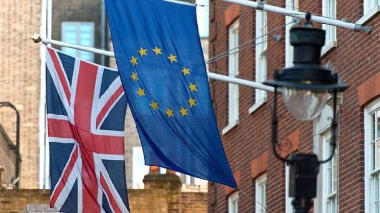 No referendo do dia 23, britânicos respoderam se querem ou não permenacer na Europa 