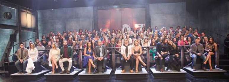 Os casais eliminados acompanharam a final do programa no est&uacute;dio da emissora (Foto: Edu Moraes/Record)