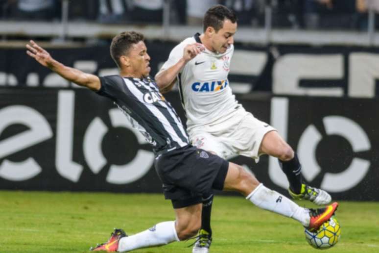 Corinthians teve dificuldades na criação de jogadas