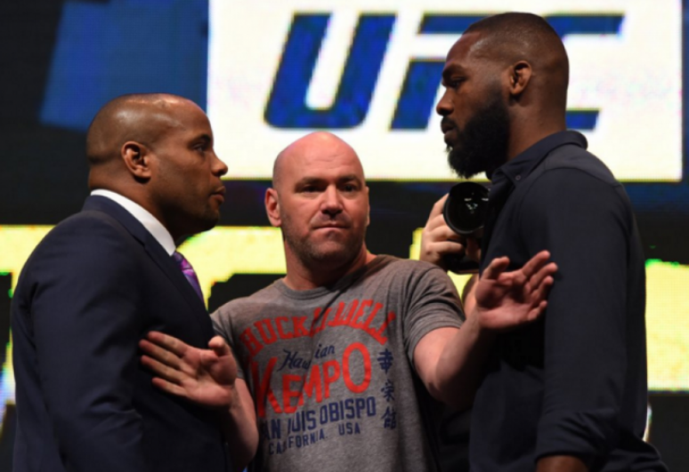 
                        
                        
                             Daniel Cormier e Jon Jones farão a luta principal do UFC 200, dia 9 de julho (FOTO: Divulgação/UFC)