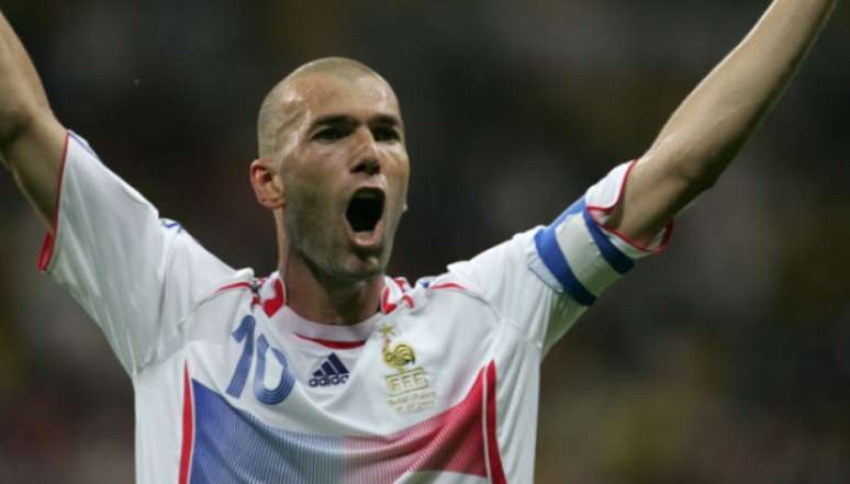 Zidane (França) fez 5 gols na história da Eurocopa