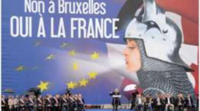 Direita francesa quer aproveitar rejeição britânica à UE para forçar referendo