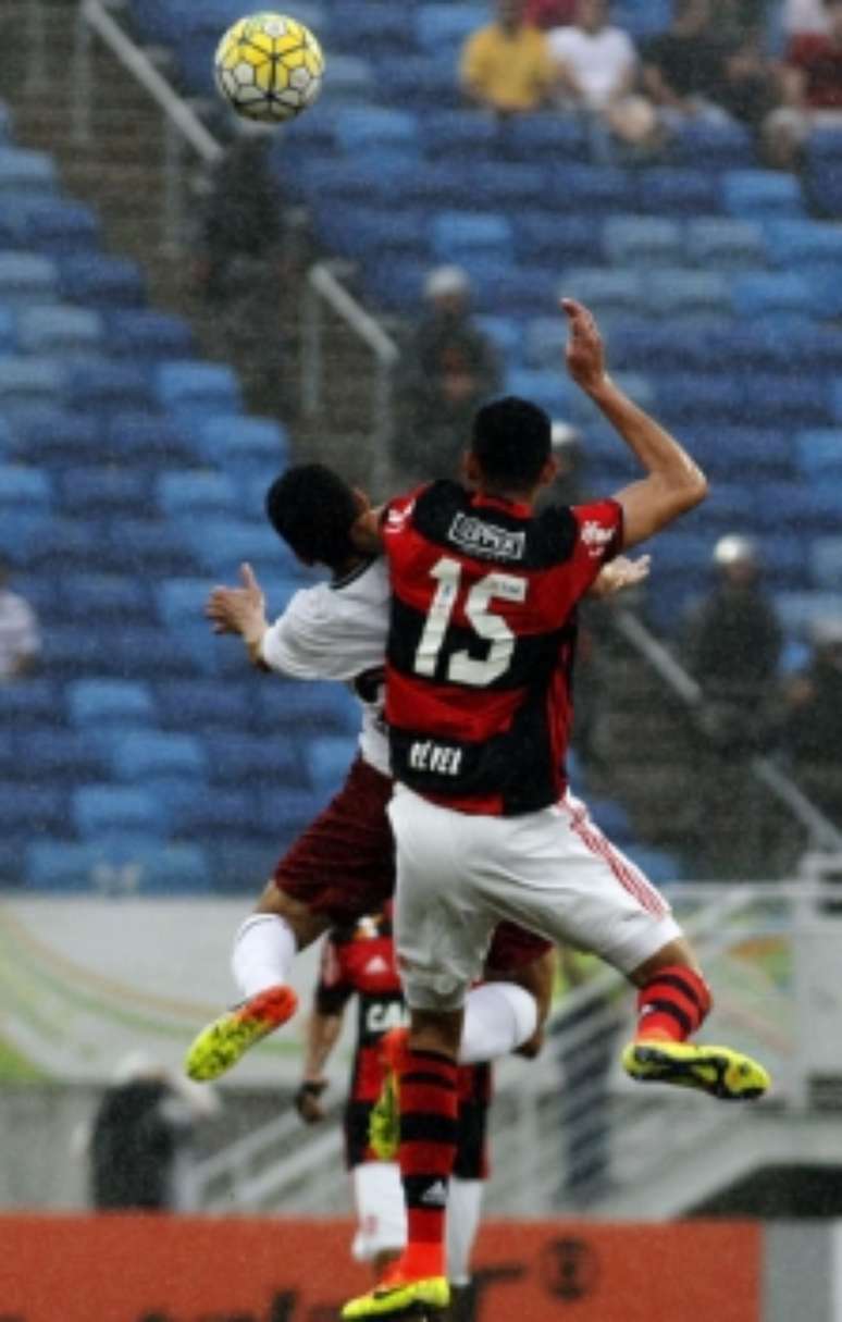 
                        
                        
                    Réver em ação contra o Fluminense (foto:Nelson Perez/Fluminense)