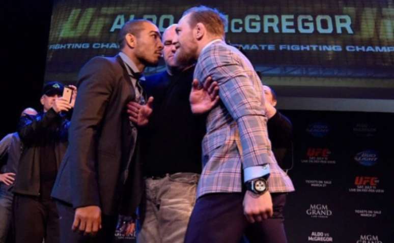 José Aldo encara Conor McGregor no UFC 194 (FOTO: Getty Images)