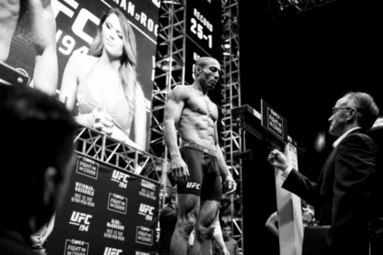 José Aldo encara Conor McGregor no UFC 194 (FOTO: Reprodução))