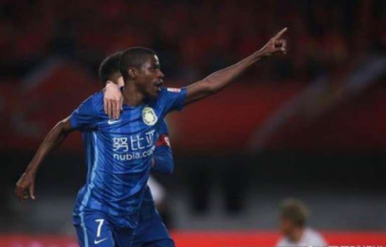 Ramires: contratado pelo Jiangsu Suning por 28 milhões de euros (R$ 107 milhões)