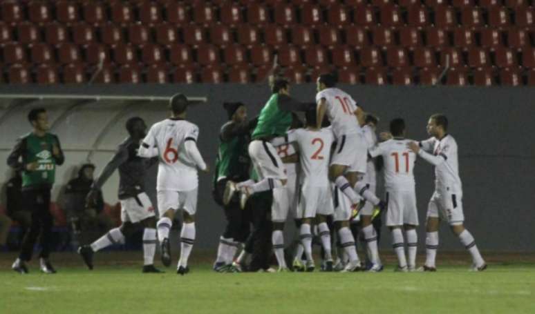 11ª rodada: Londrina 0x1 Vasco